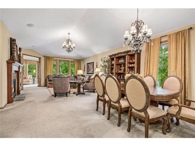 18464 Farmstead Circle, Eden Prairie, MN 55347