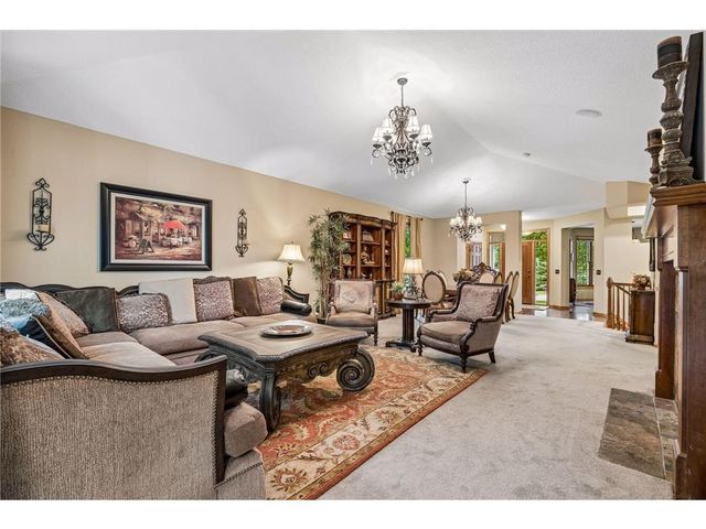 18464 Farmstead Circle, Eden Prairie, MN 55347