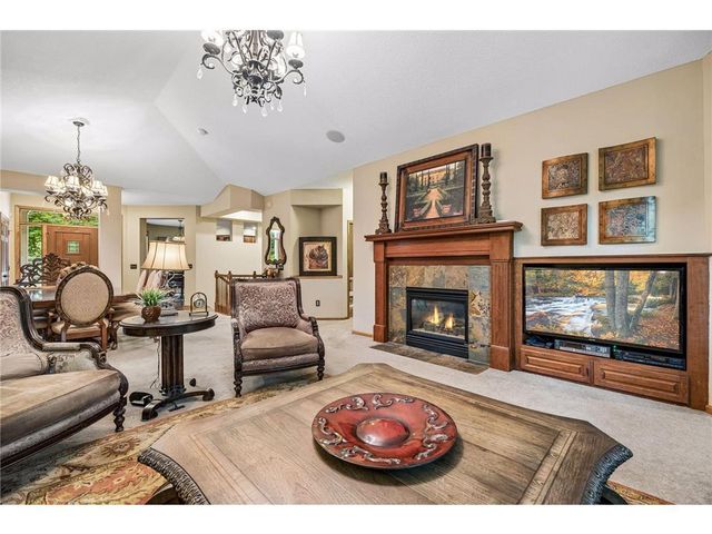 18464 Farmstead Circle, Eden Prairie, MN 55347