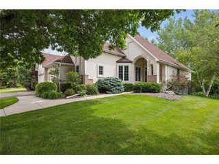 18464 Farmstead Circle, Eden Prairie, MN 55347