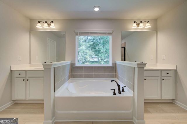 155 St Annes Place, Covington, GA 30016