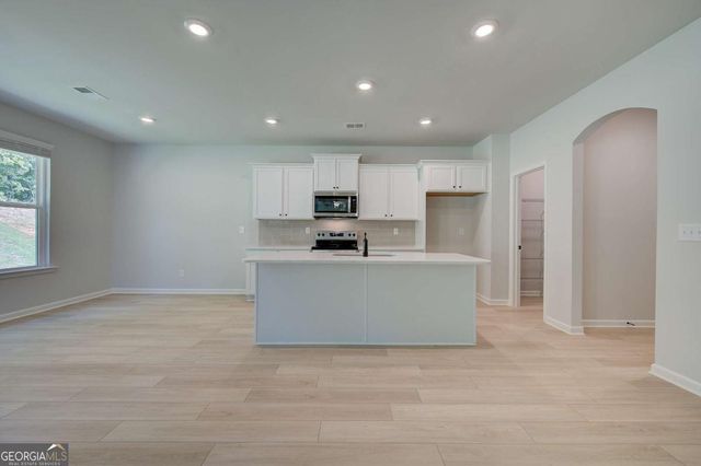 155 St Annes Place, Covington, GA 30016