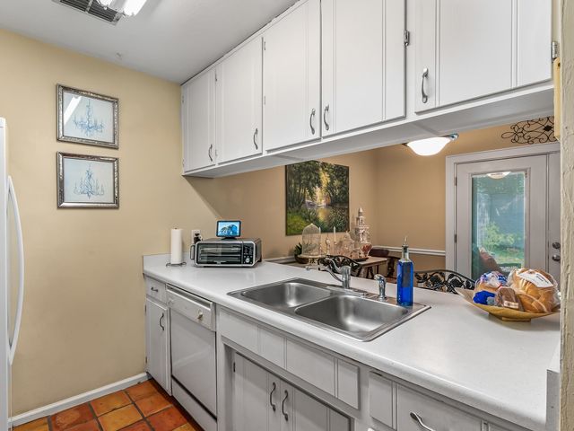 3104 Oak Hammock Lane U, Tallahassee, FL 32301