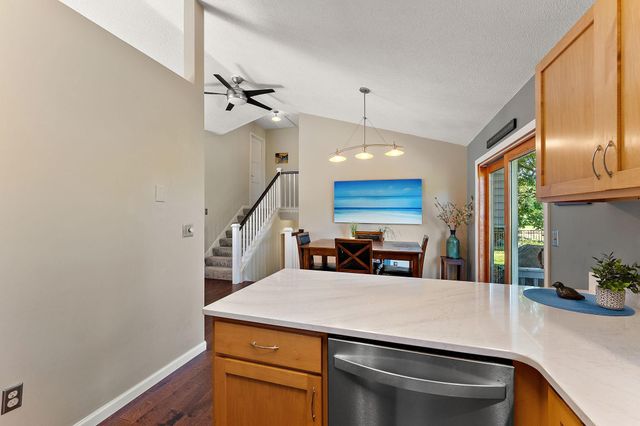 9056 Sequoia Road, Woodbury, MN 55125