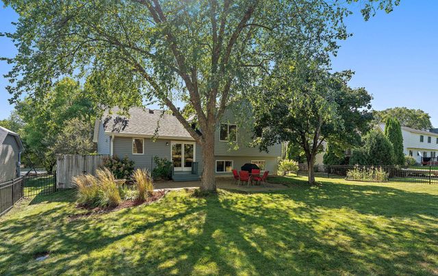 9056 Sequoia Road, Woodbury, MN 55125