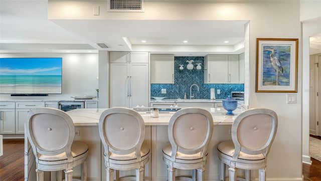 1100 BENJAMIN FRANKLIN DRIVE 604, Sarasota, FL 34236