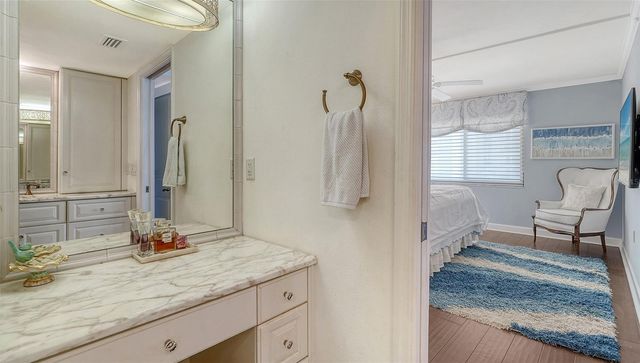 1100 BENJAMIN FRANKLIN DRIVE 604, Sarasota, FL 34236