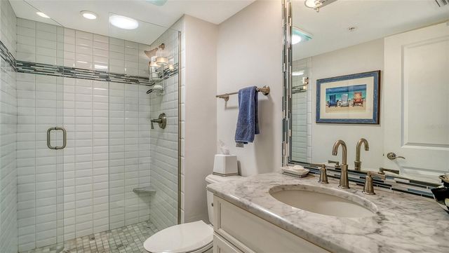 1100 BENJAMIN FRANKLIN DRIVE 604, Sarasota, FL 34236