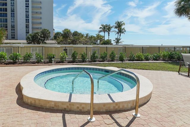 1100 BENJAMIN FRANKLIN DRIVE 604, Sarasota, FL 34236