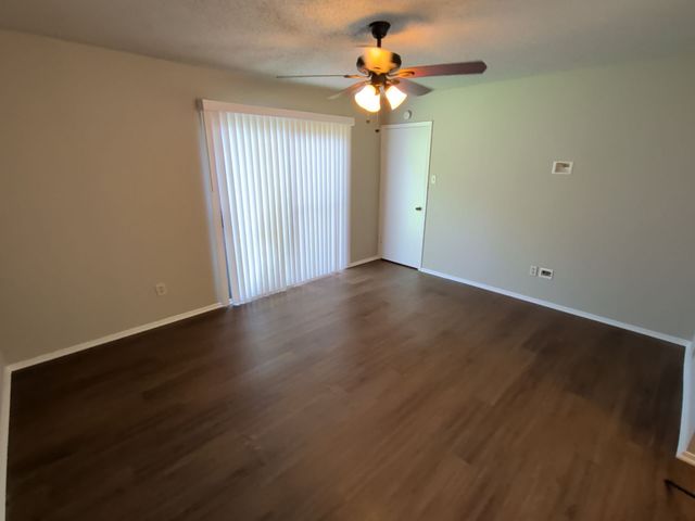 1703 Chittam Drive, Euless, TX 76039
