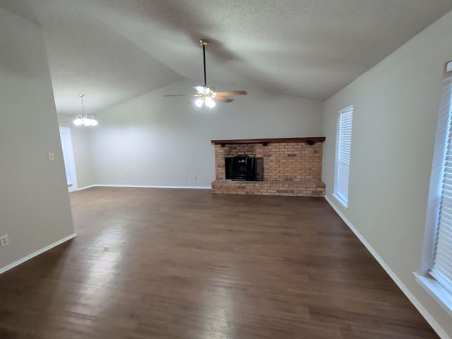1703 Chittam Drive, Euless, TX 76039