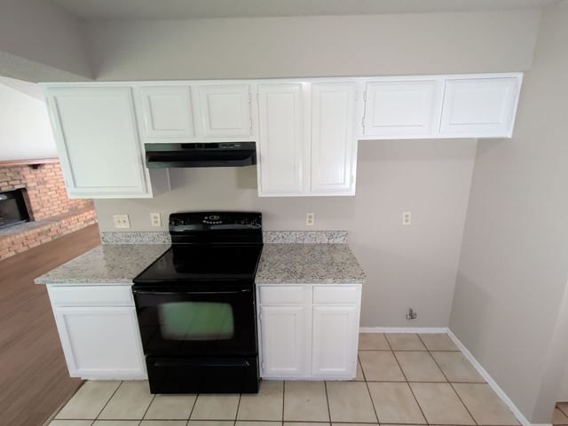 1703 Chittam Drive, Euless, TX 76039