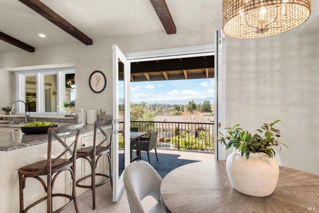 14 Maui Way, Napa, CA 94558