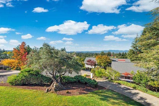 14 Maui Way, Napa, CA 94558