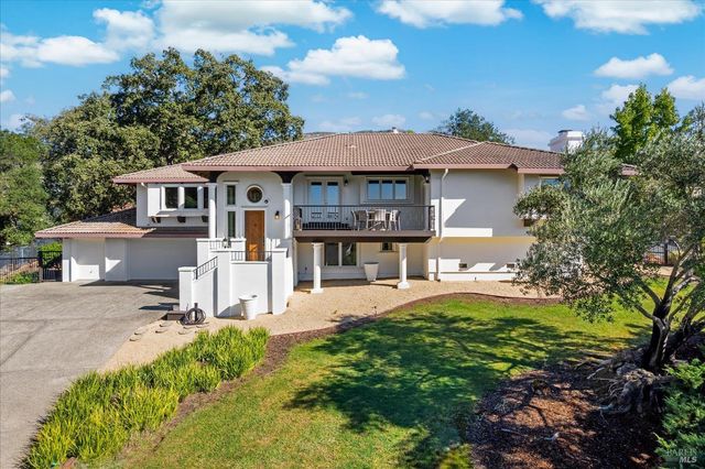 14 Maui Way, Napa, CA 94558