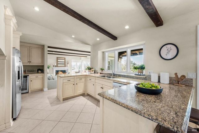 14 Maui Way, Napa, CA 94558