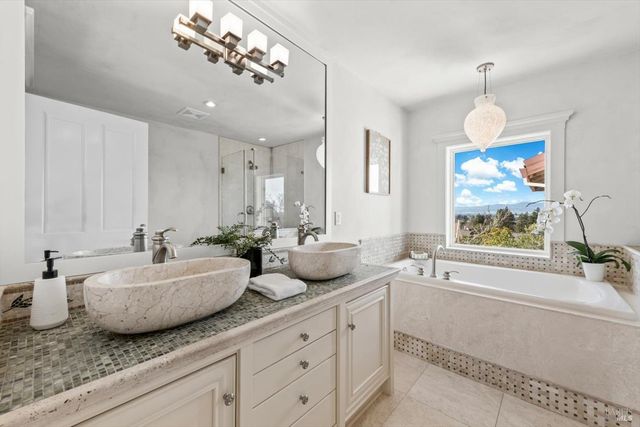 14 Maui Way, Napa, CA 94558