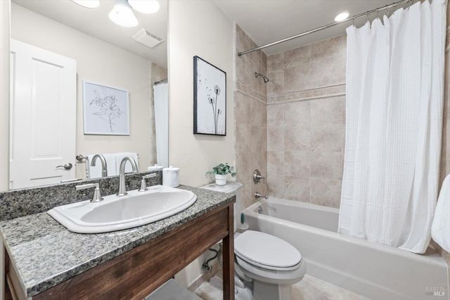 14 Maui Way, Napa, CA 94558