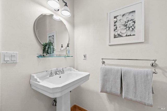 14 Maui Way, Napa, CA 94558