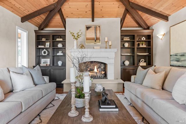 14 Maui Way, Napa, CA 94558