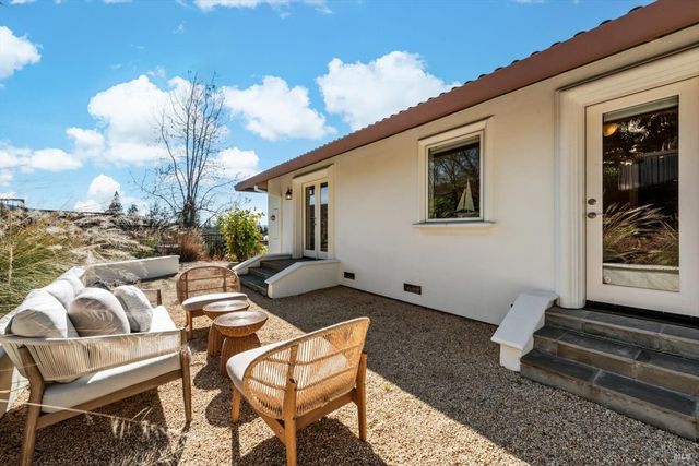 14 Maui Way, Napa, CA 94558