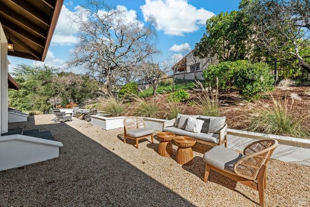 14 Maui Way, Napa, CA 94558