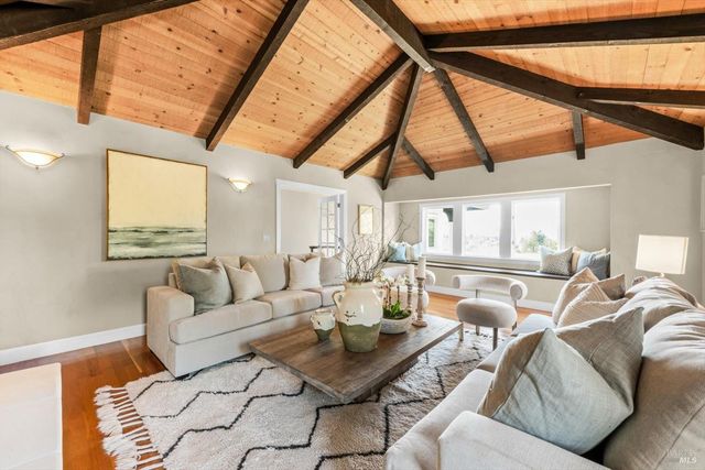 14 Maui Way, Napa, CA 94558