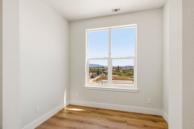 141 Skyline Vista Way, Watsonville, CA 95076