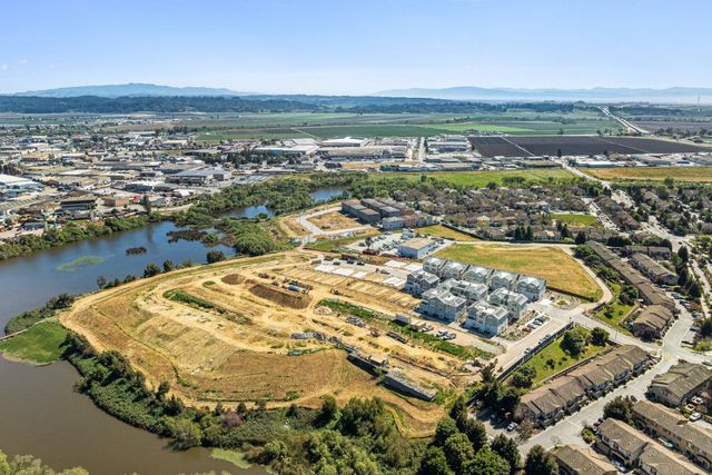 141 Skyline Vista Way, Watsonville, CA 95076