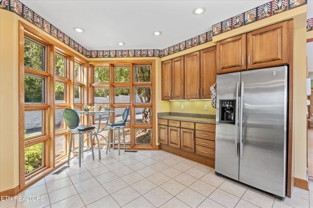 422 Summerhill Drive, Kodak, TN 37764