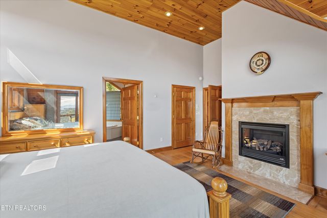 422 Summerhill Drive, Kodak, TN 37764