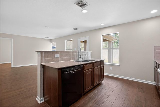 239 Remington Heights Drive, Houston, TX 77073