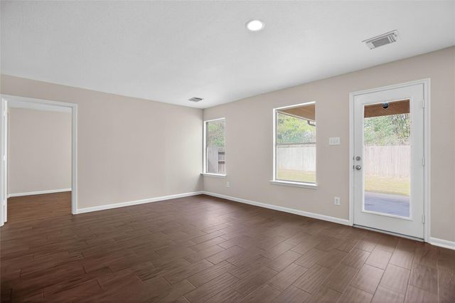 239 Remington Heights Drive, Houston, TX 77073