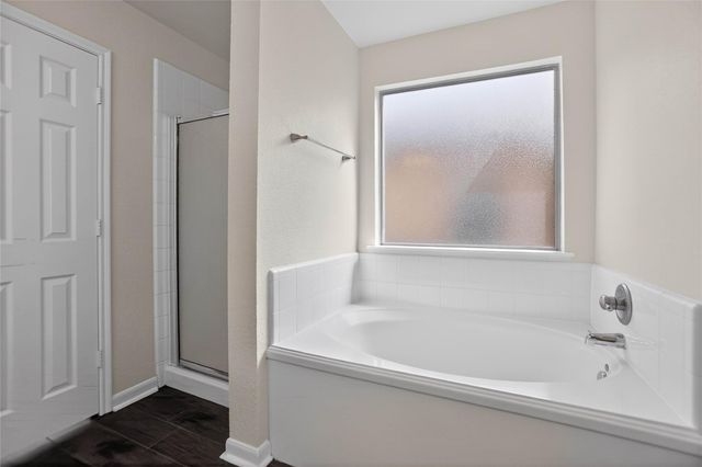 239 Remington Heights Drive, Houston, TX 77073