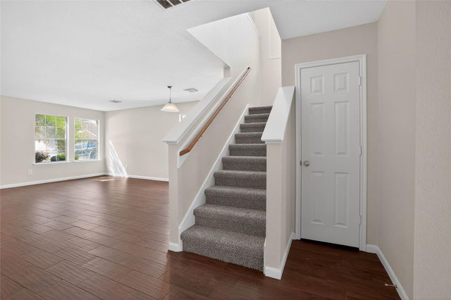 239 Remington Heights Drive, Houston, TX 77073