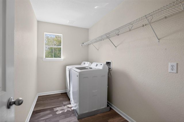 239 Remington Heights Drive, Houston, TX 77073