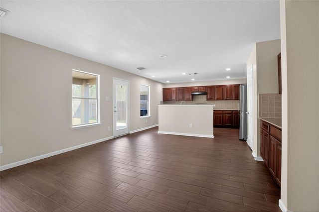 239 Remington Heights Drive, Houston, TX 77073