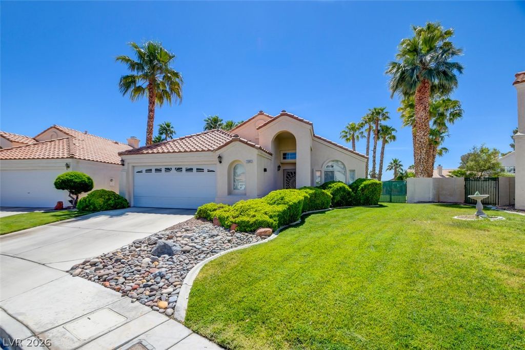 7365 Tamarind Avenue, Las Vegas, NV 89147 — photo 2