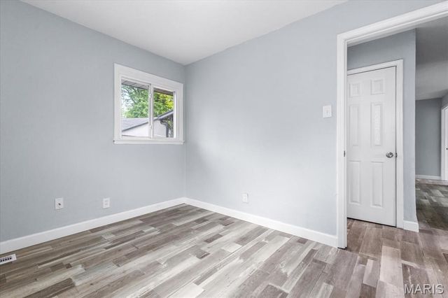332 Banff Circle, St Louis, MO 63137