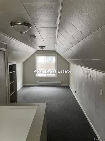 19928 Santa Barbara Drive, Detroit, MI 48221