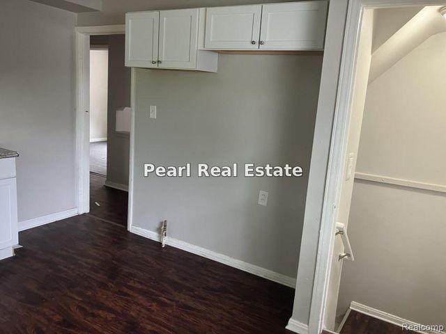 19928 Santa Barbara Drive, Detroit, MI 48221