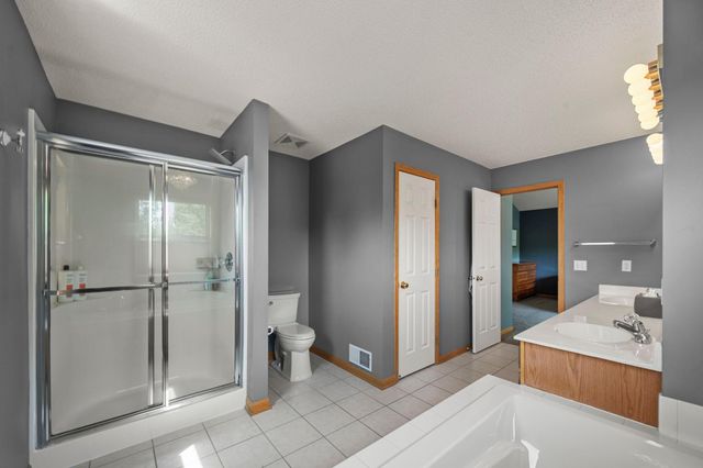 20364 Enright Way, Farmington, MN 55024