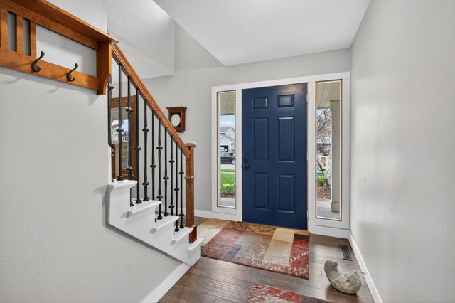 704 SW Maplewood Drive, Grimes, IA 50111