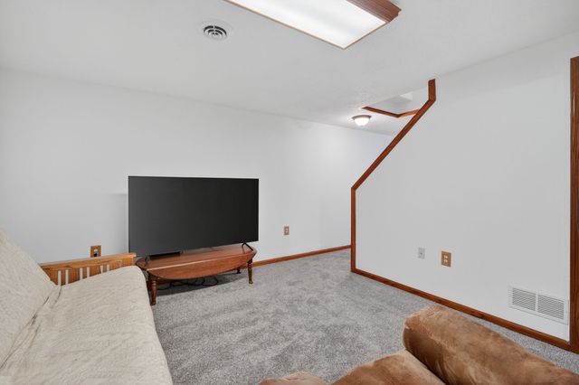 704 SW Maplewood Drive, Grimes, IA 50111