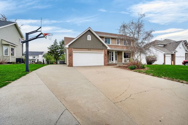 704 SW Maplewood Drive, Grimes, IA 50111