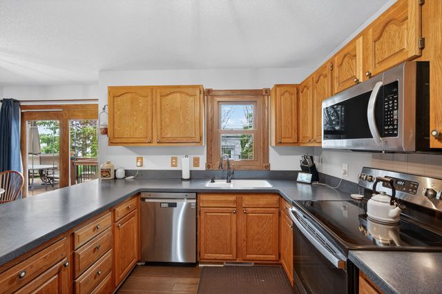 704 SW Maplewood Drive, Grimes, IA 50111