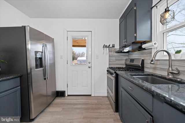 7 SECOND AVE, New Castle, DE 19720