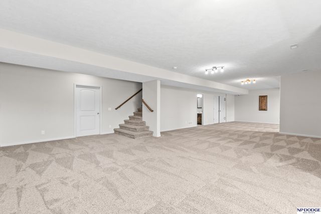 19479 Willow Circle, Gretna, NE 68028