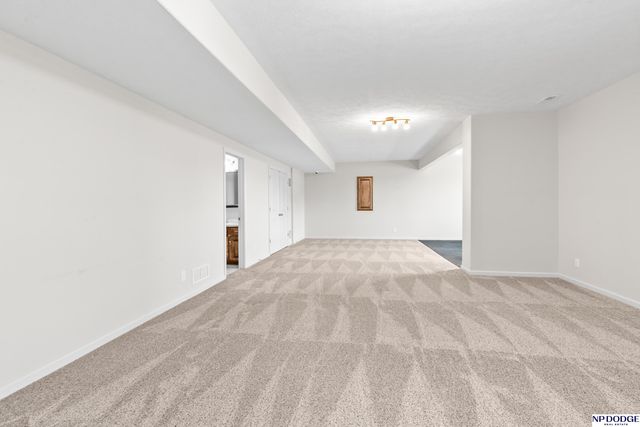 19479 Willow Circle, Gretna, NE 68028