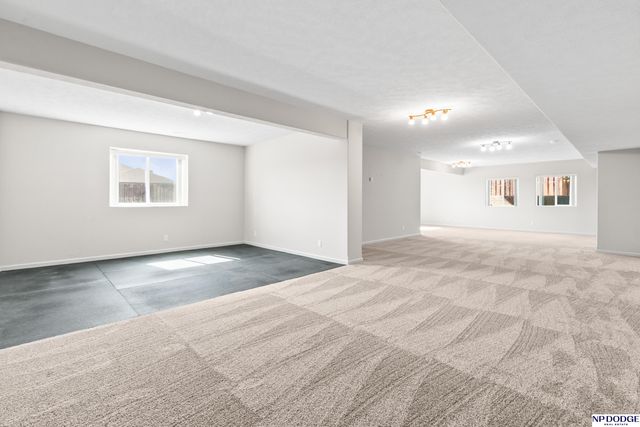 19479 Willow Circle, Gretna, NE 68028